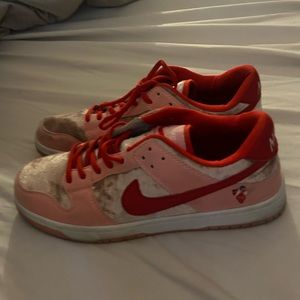 Strangelove Nike sb dunks.